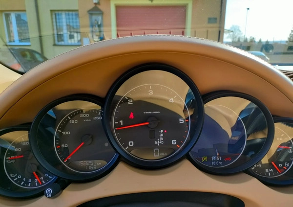 Porsche Cayenne cena 92000 przebieg: 152000, rok produkcji 2011 z Rakoniewice małe 301